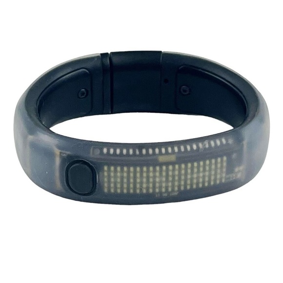Nike Plus Fuel Band Activity Tracker - Picture 1 of 1